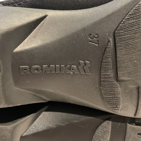 37 (6-6.5) Romika Top Dry Tex Black Booties - Picture 5 of 8